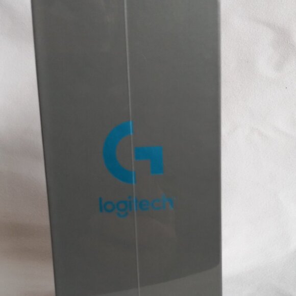 Logitech G502 Wireless Gaming Mouse - Picture 2 of 5